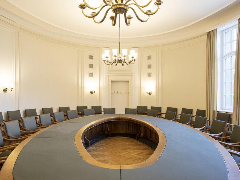 B0E0E8B053542396CFEF1EA92628AE6E