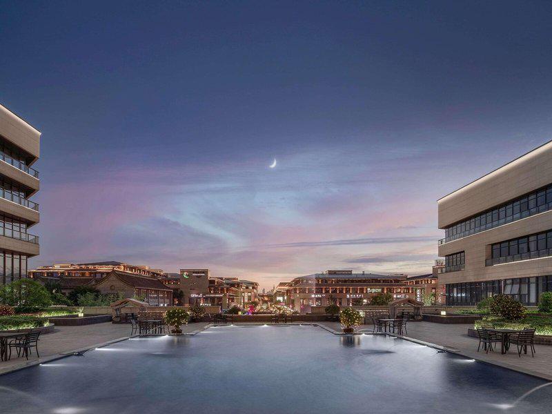 12D3B8CAEEC147639F1897A42F608C91