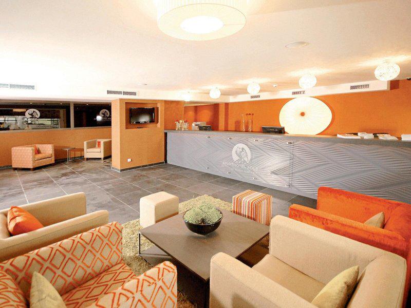 1000B71587FAB563D02F545B94A40EF6