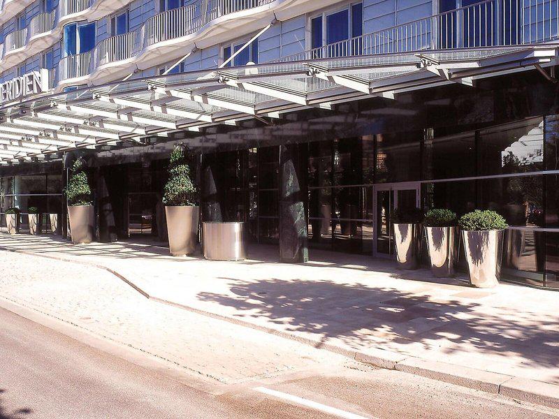 C38C88E8404B37AE0FDFBFCBFE49C363