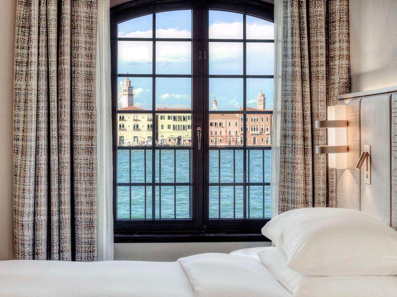 31D4FDDF3A74BE281A02A83444B3DDC0