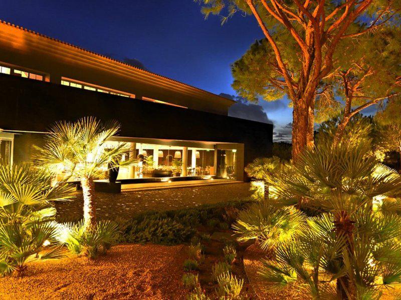 6883EE2CC567A555E3BF61FF52F6FB35