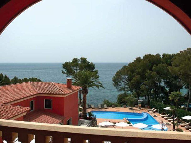 EA9C23D67A243CB3659E0F1353C56A75