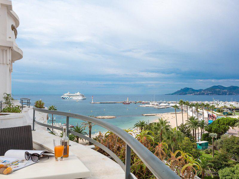 02959FFDEF385D3120E8BC11FE8BDB4E