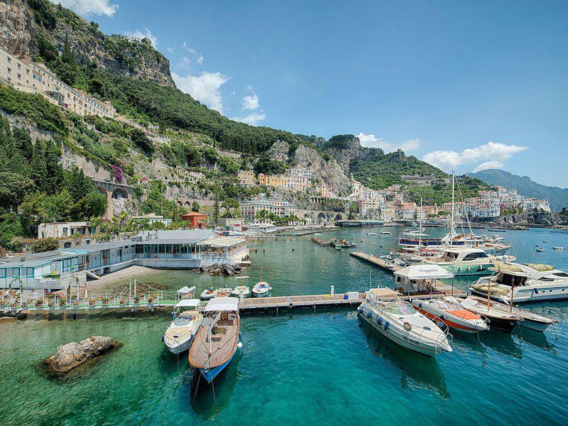 8E332D2F2F8266294A9DBE1DF24F4937