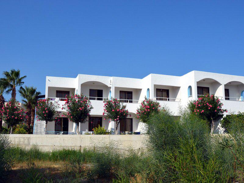 2CD701AA5D2668527CF654F1A2B96D82