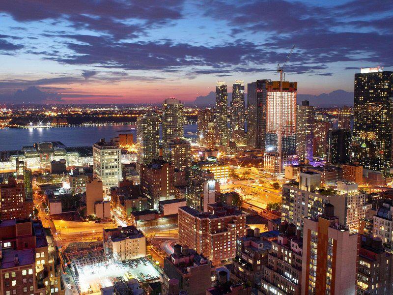 The New Yorker Hotel by Lotte Hotels