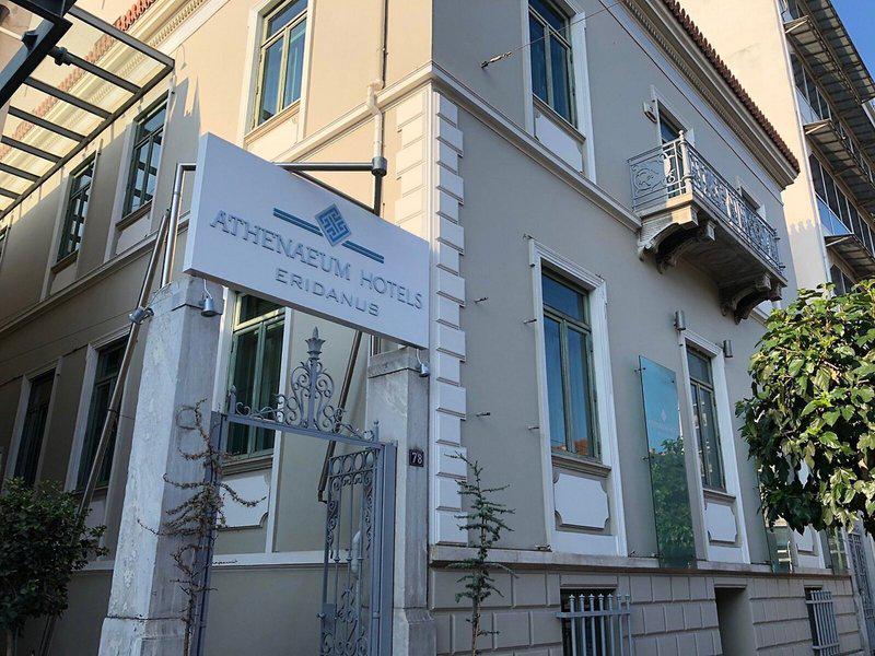 3D1EBFCC51BA1ABA93B63CD03C41BDC4