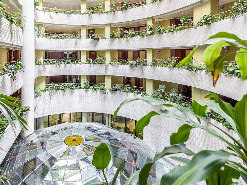 3A796C239455BF6AC887C18D73AD955E