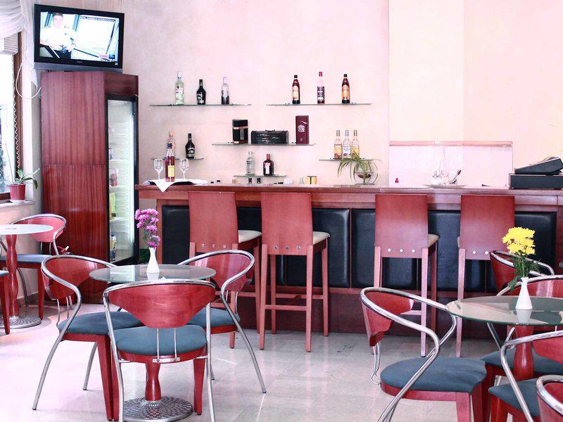 BBBB3E3E2163DF5BC6BC241F929B4966