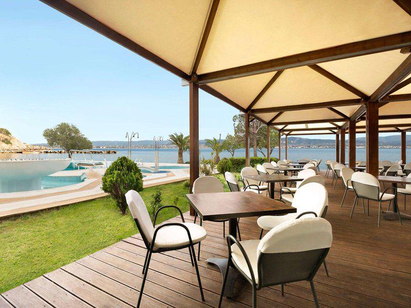 93B6670FB24BC2C2E14DF757D6F354EA