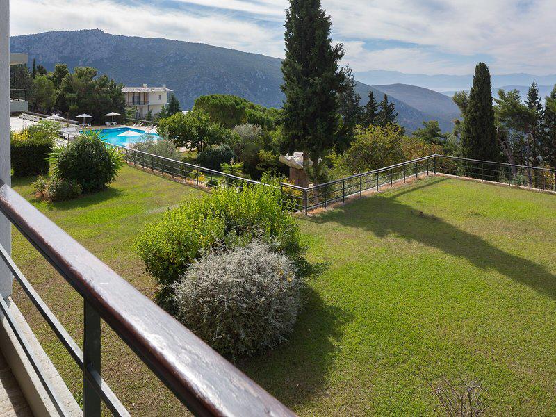 58F4206CE1F31DDB7426D05A3050BF83