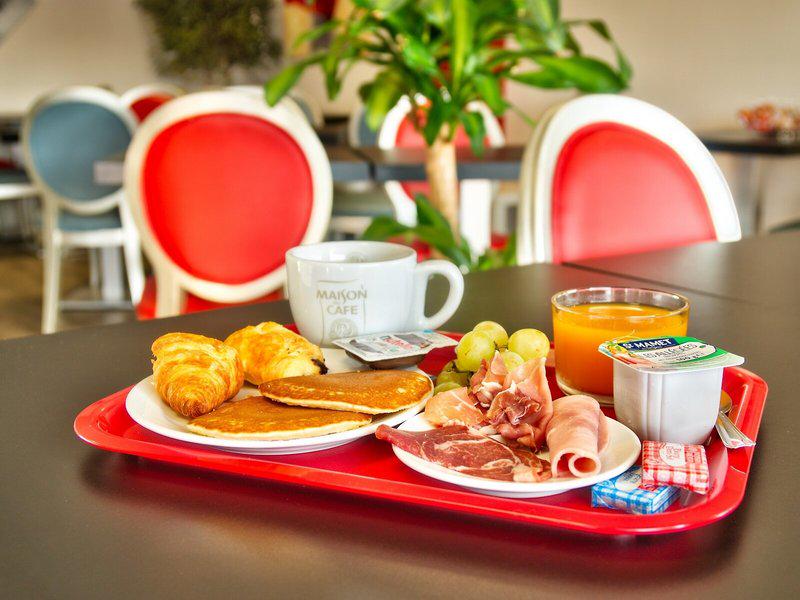 E8318A2EC651039BBC3040CDC31A4496