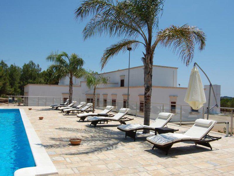 71D90A32F3E9E45AE6D535285D2C8591