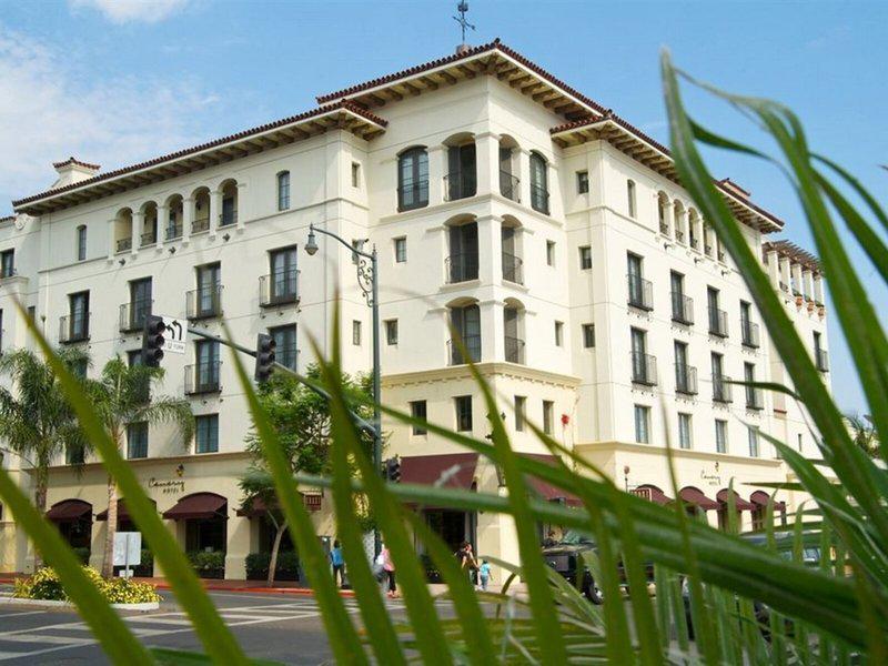 2E3B399E46E61A75B70F8940CDAD7341