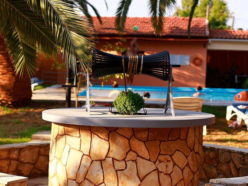 EBEF58D8285905CD3FDFAC563DFE5991