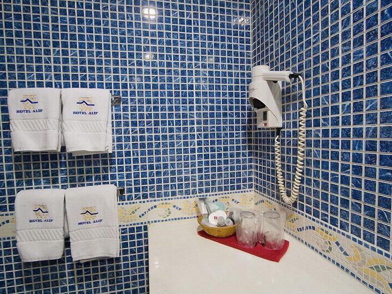 55F3E40778251C1D5FA670B3F3E4A672