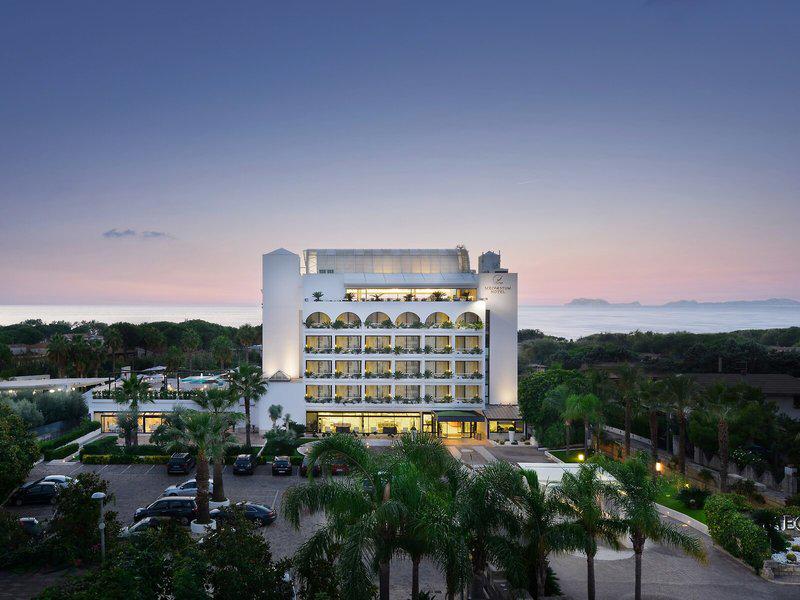 101477856F7FADFA6F19D459745775CC