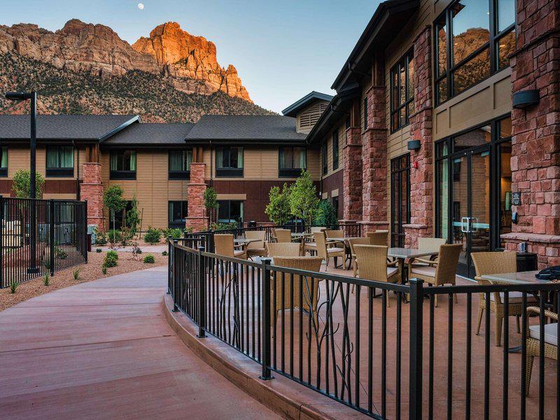 D4DF2CE5E3C5F551C5358BA363EBD636