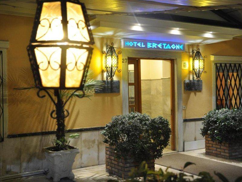 AB11D06D80B49F5B3CD40E1375507A21