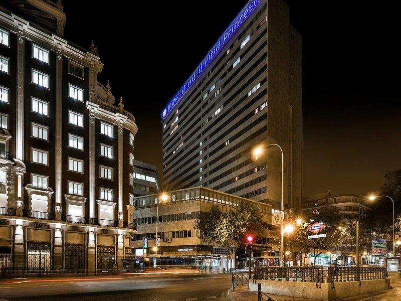 35E0BD9146BCAD39DDAFB9CC244B9D43