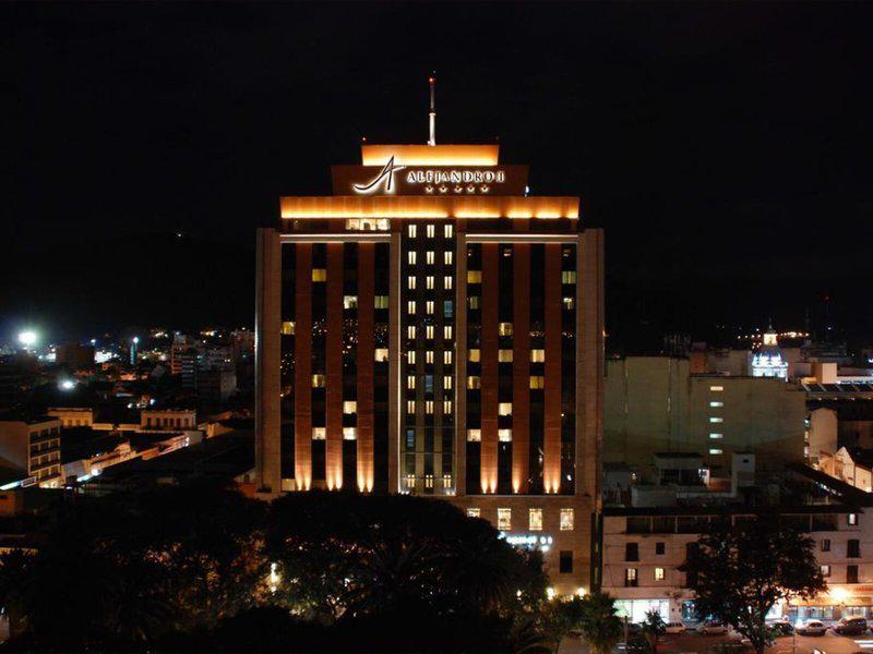 19BC0C54ABBBCB3F68438F3B92A63606