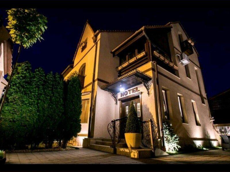 9C67433E2109B67483CA8336D7BB12AF