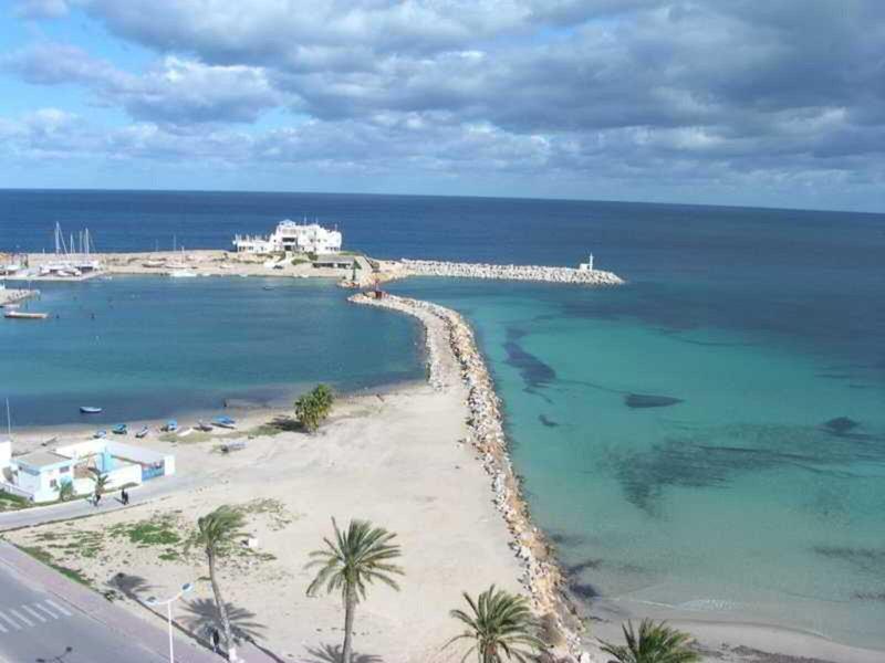 63BADFC6C4FCC1306F9BA01A590F5D95