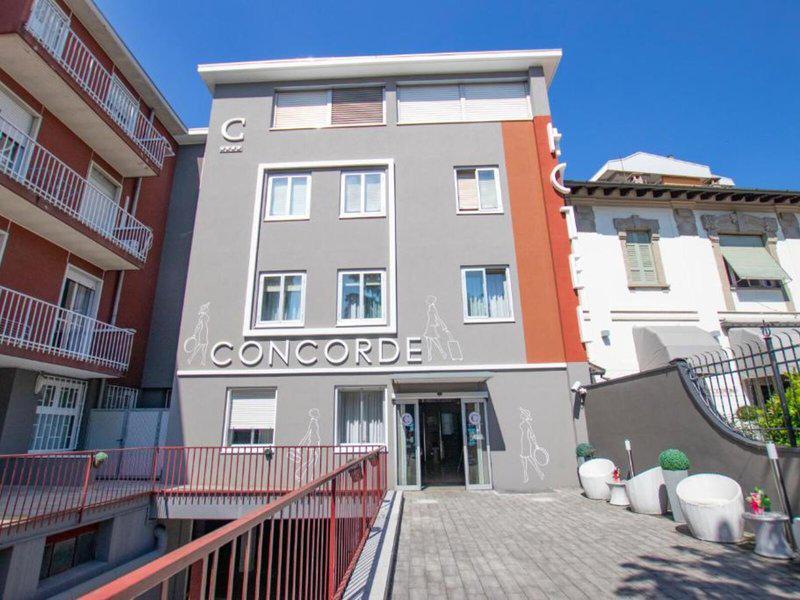 18FFE8D8ECD4B917F034054E20530C6F