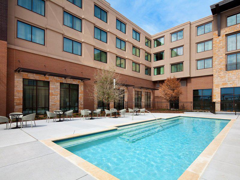 235FDBF7254316ED2DCD1D388E975D53