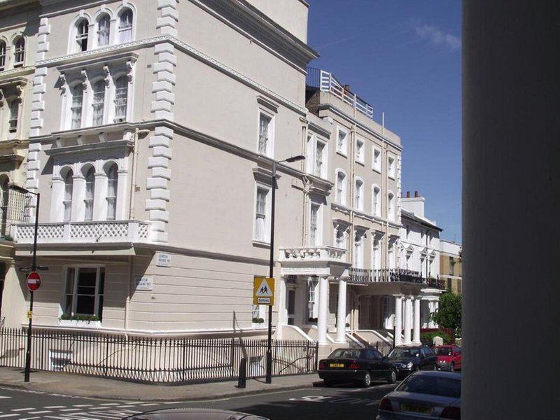 721A0A56B79E94D9DE038A64D887D1A4