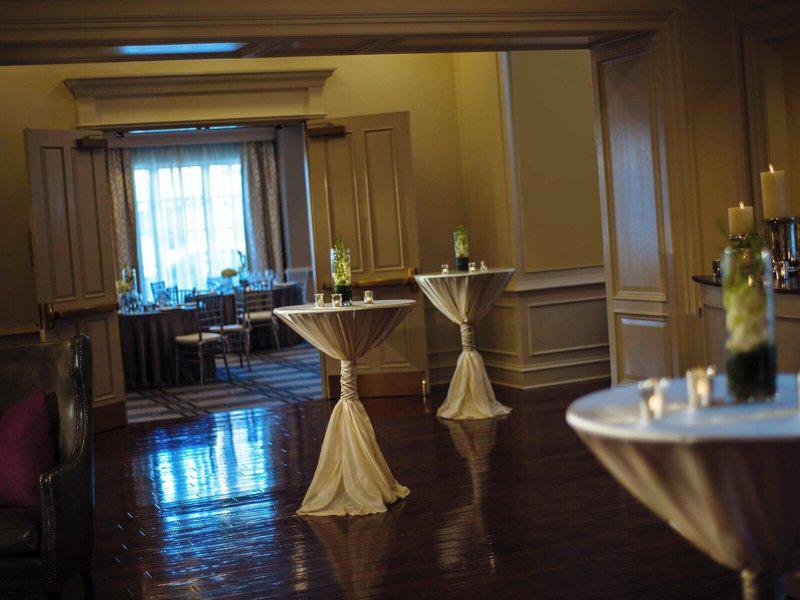 2B3E7C2BF46212620427026A1C6E5389