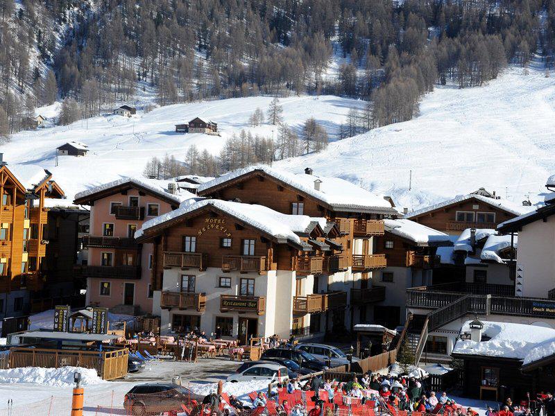 325058964A7DD64941BEF14EC96D4B4E