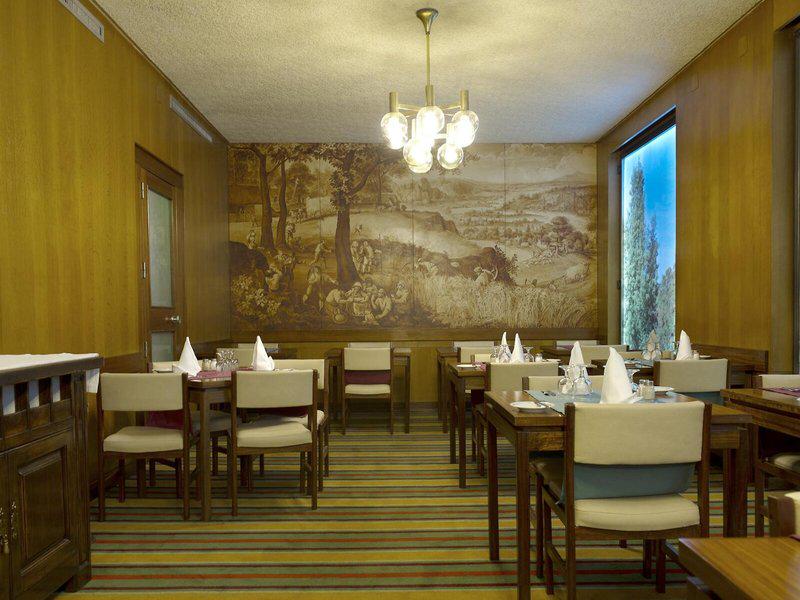 6F30B760A695BD5A2FB9BACEB2BA0F1C