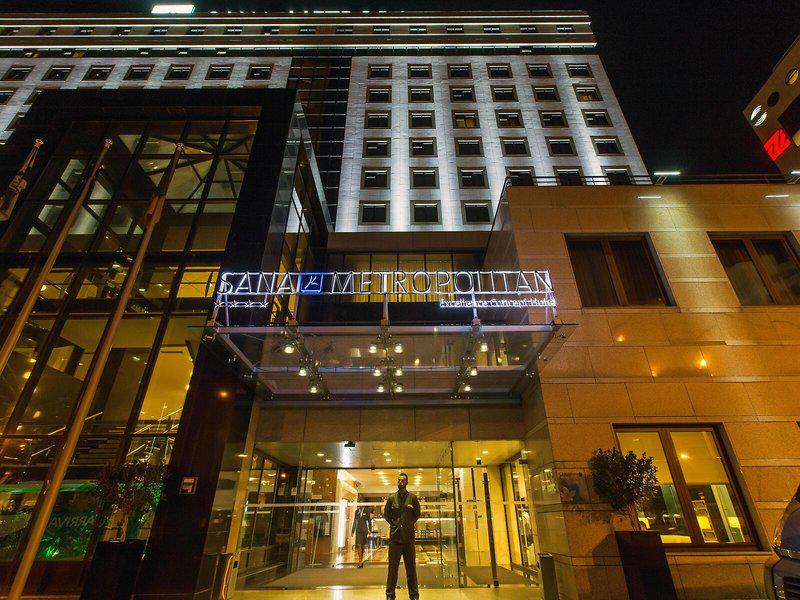 0E5E9E57F0C2FEF428747A60EBCB482D