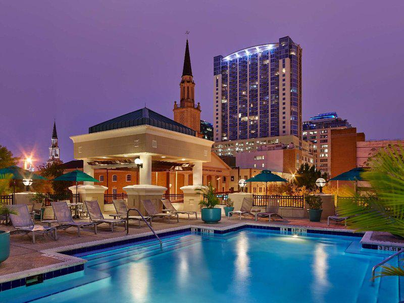 6DF65AF4390548F62E3B87E1CDE358C8