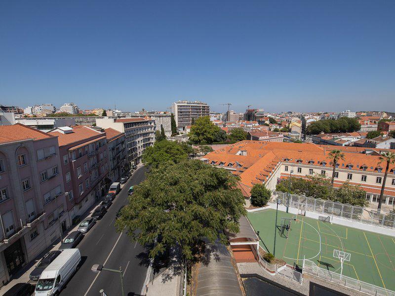 42B85718BC2DB8C3EB8D6523A05F2EB3