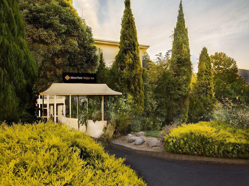 1A7D484575FEDA940A535F8E5923A279