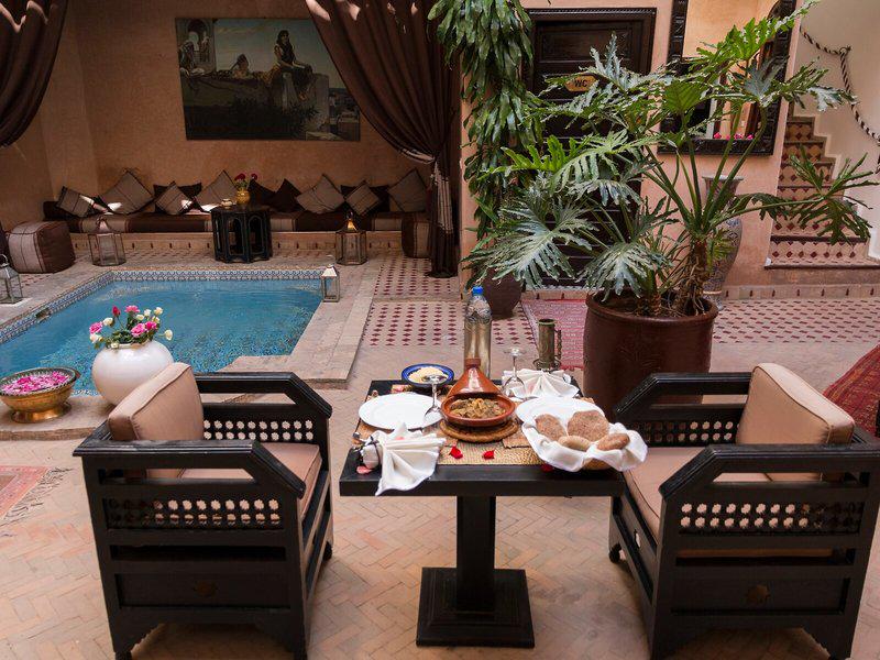 D753D2C740FFFAA6F3D68B63F3751FC1