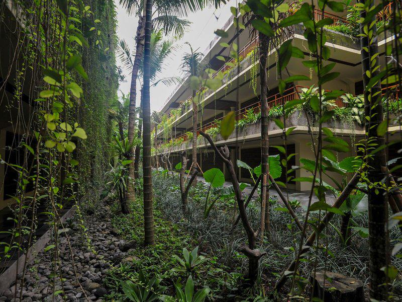 0C53B0BF57F7AE5CC2FF2D2A5D6DFE81