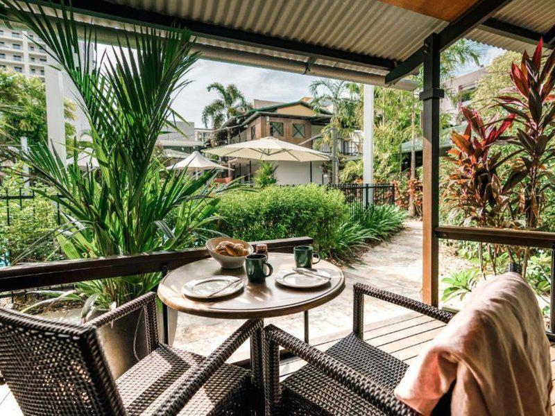 DEB6EC6C7BC8565CF1F74B4103F8CE02