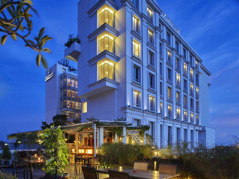 EB2018770392FC951767F6DD8B879996