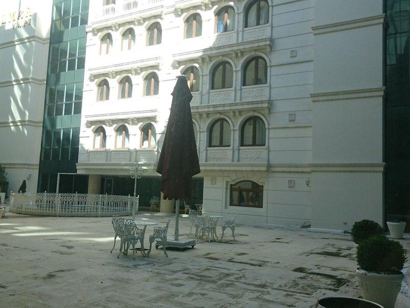 B7A58B4DB9272D6AA4C7EB52467C11BA