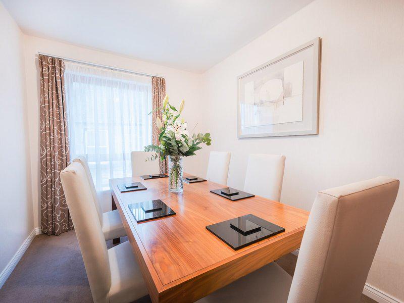 61AD7082B6F1B6C3E458CCAF20DA7F54