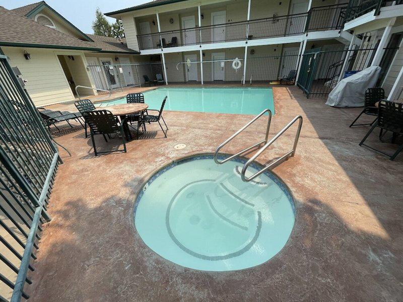 E371049AF0AE9F396C5E033DBAFACF04