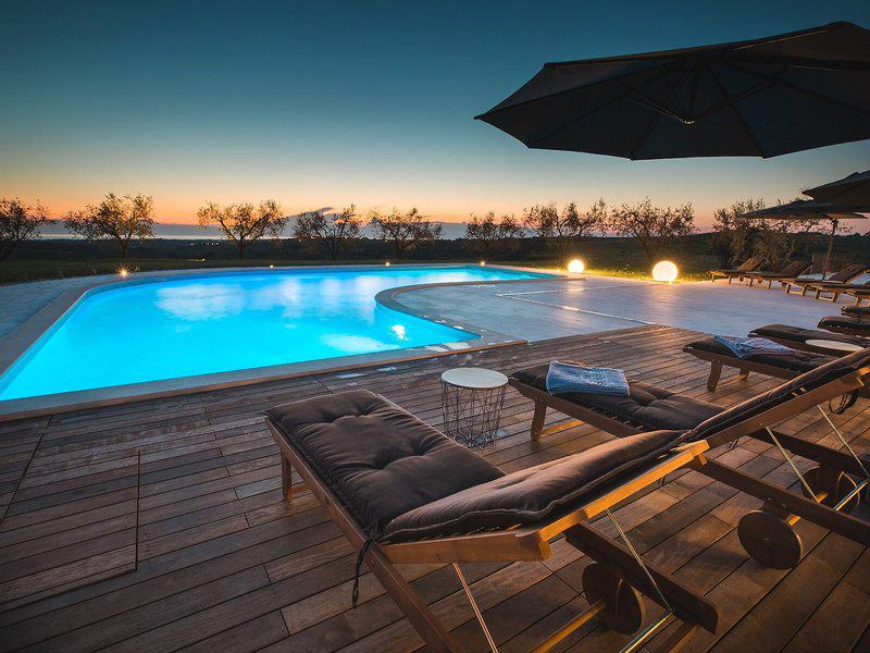 A0947A22F2735D9F6ED8866B219B1660