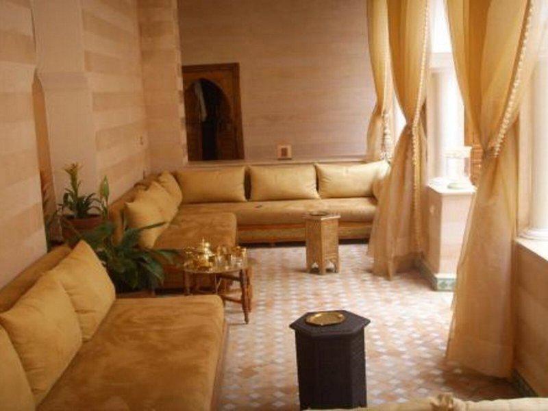 ECEECAD5632D8065AAF59216C6BF1237