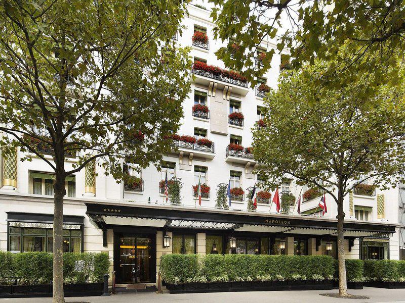 D1F047A3B9F20D303389CFF4A1184E24