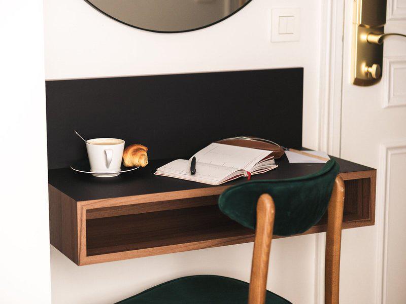 889199B050B54C49E43931E94A19A9F6