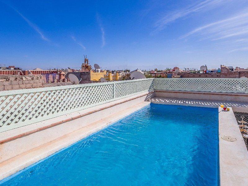 FDFAC178FFBE879AC9D0F0CAF557839C